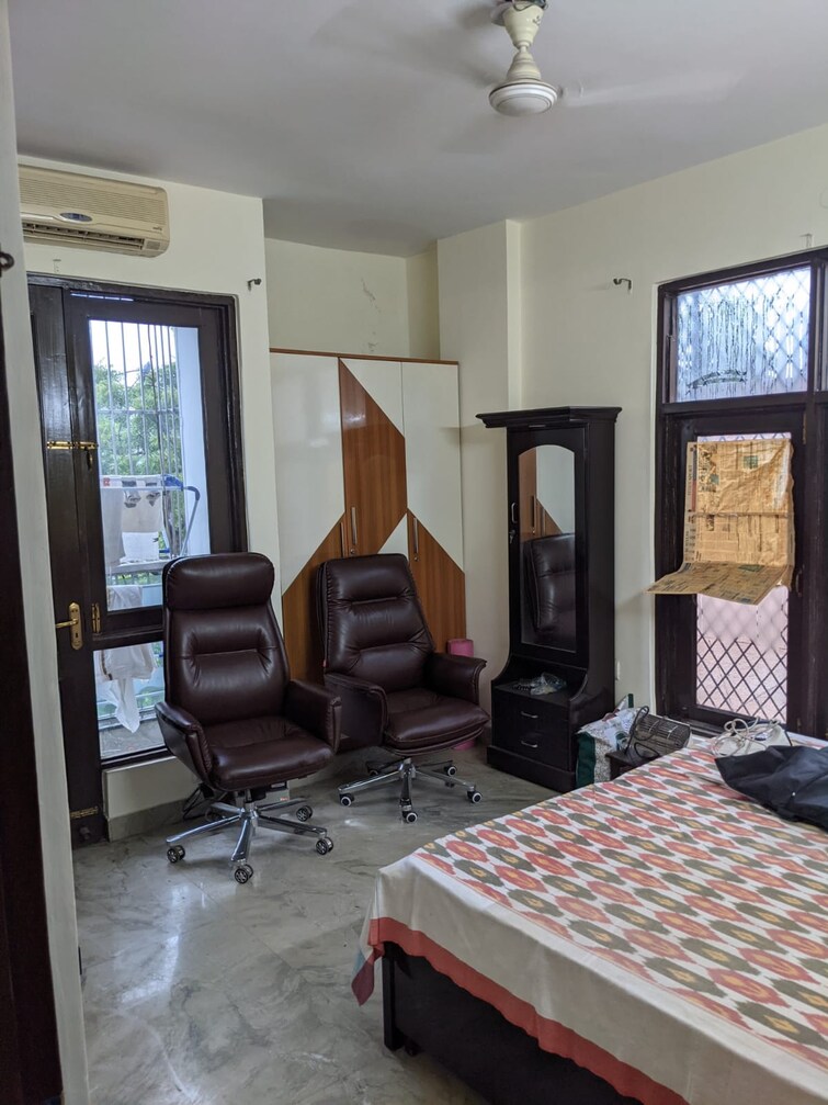 Cover Image, lajpat nagar ii 3 Bedroom 1800 Sq.Ft. Builder Floor In Lajpat Nagar ii Delhi 9027939