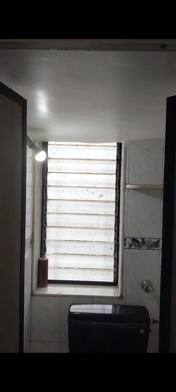 Room, vile parle east 1 Bedroom 450 Sq.Ft. Apartment In Vile Parle East Mumbai 9027942