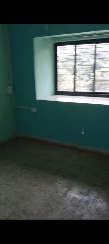 Room in 1 BHK Apartment at Vile Parle East – for Rent