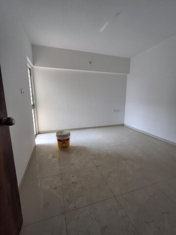 Room in 2 BHK Apartment at Ganesh NB Pearl, Vadgaon Budruk – for Rent
