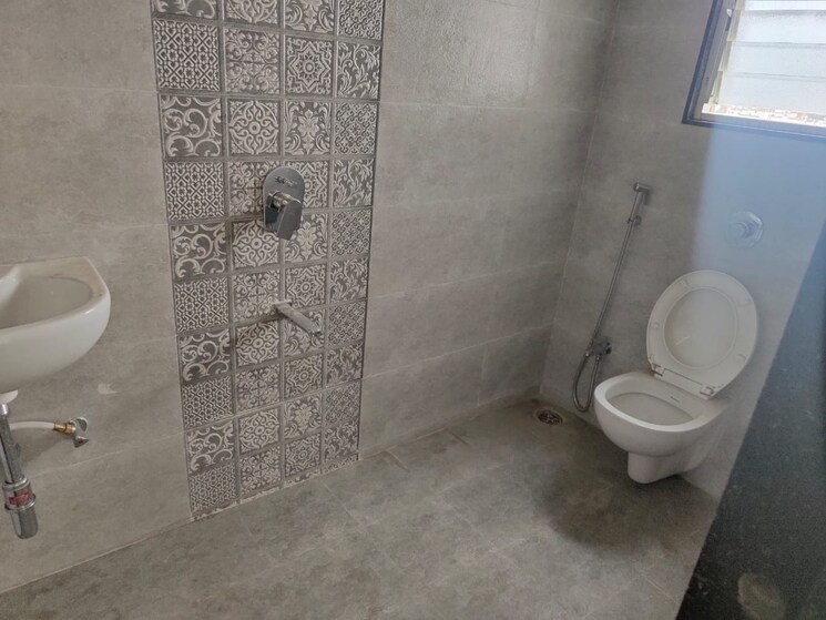 Bathroom, ganesh-nb-pearl 2 Bedroom 950 Sq.Ft. Apartment In Vadgaon Budruk Pune 9027978