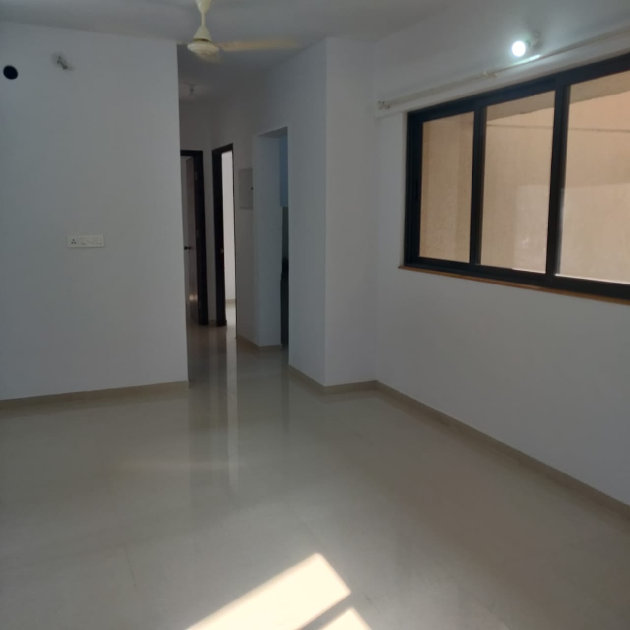 1 BHK + Pooja Room Apartment For Sale in Lodha Downtown