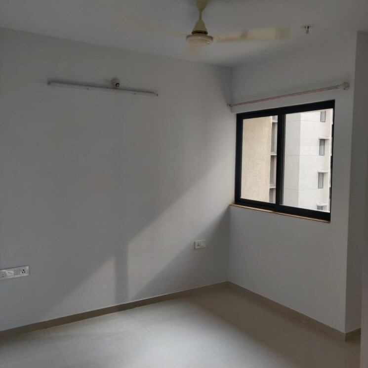 Room, lodha-downtown 1 Bedroom 420 Sq.Ft. Apartment In Dombivli East Thane 9027988