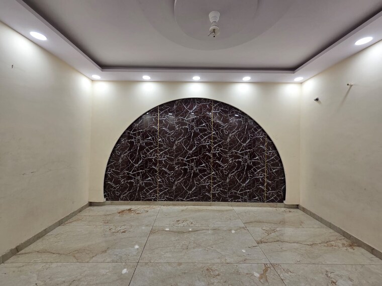 Room, dhakoli 3 Bedroom 126 Sq.Yd. Apartment In Dhakoli Zirakpur 9028007