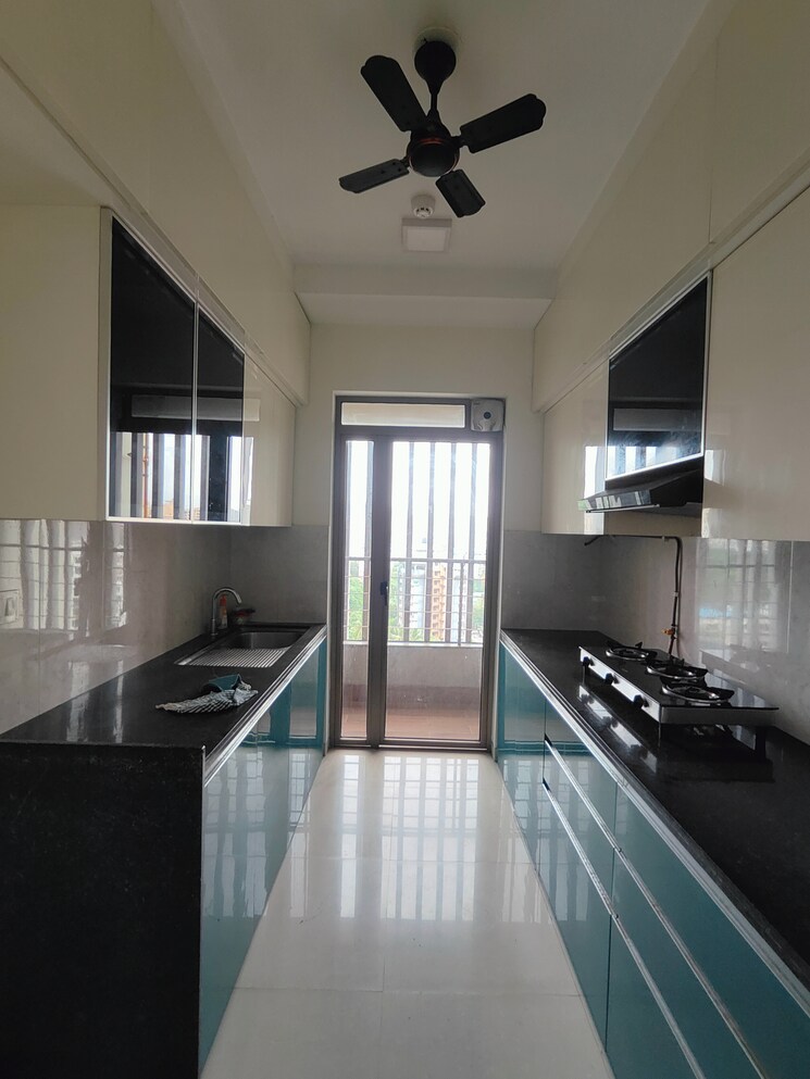 Kitchen, kalpataru-paramount 2 Bedroom 672 Sq.Ft. Apartment In Kapur Bawdi Thane 9027993