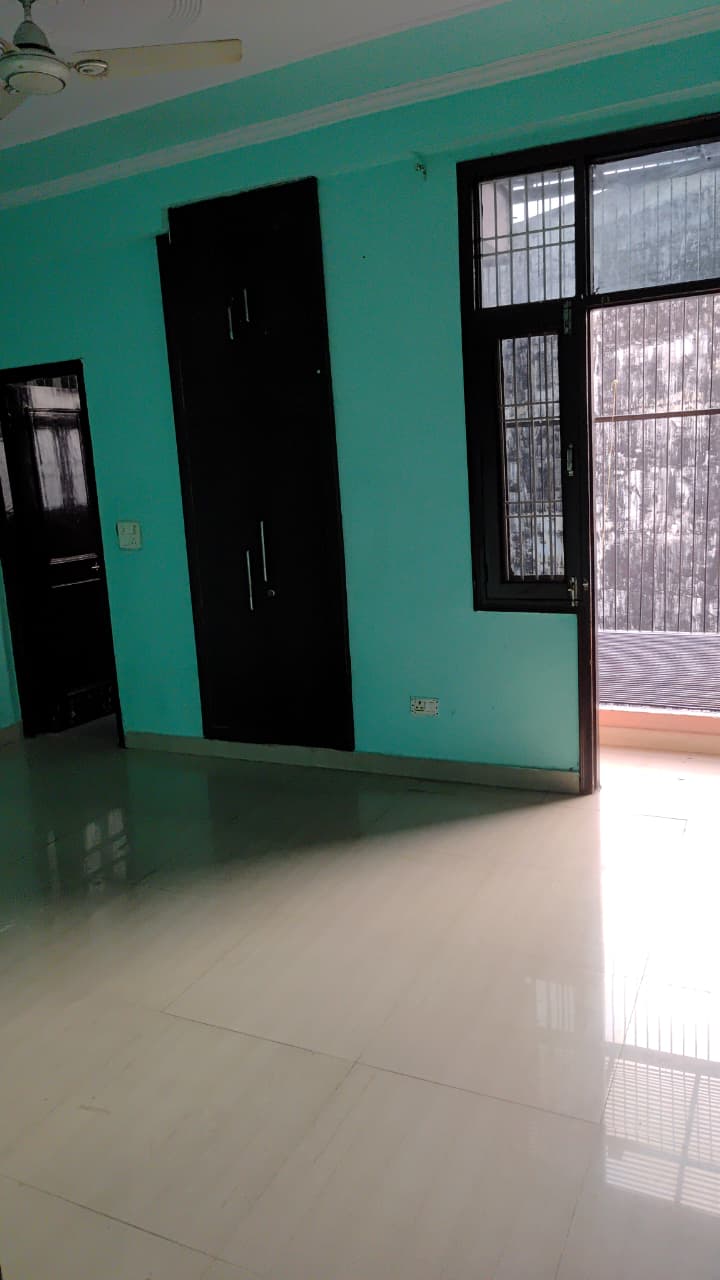 2 BHK Builder Floor For Rent in Sector 45