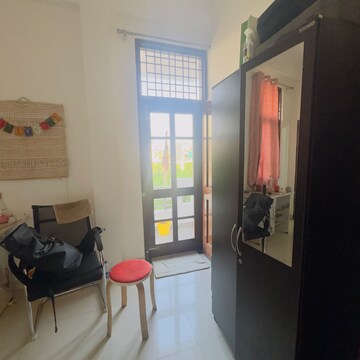 Team Area in 2 BHK Builder Floor at Gomti Nagar – for Rent