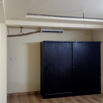 Furnished Amenities in 2 BHK Apartment at Gomti Nagar – for Rent