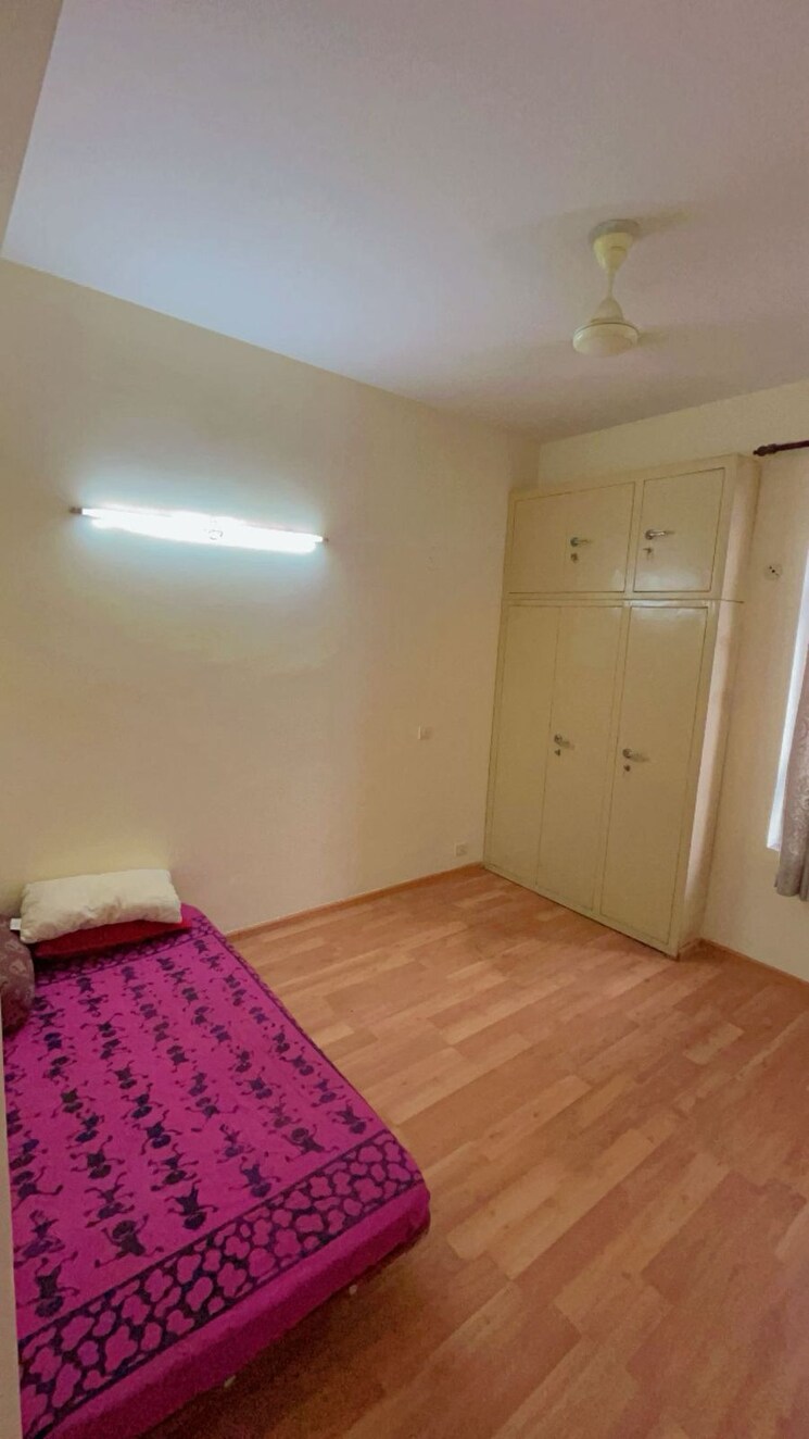 Room, migsun-vilaasa 3 Bedroom 1075 Sq.Ft. Apartment In Eta Ii Greater Noida Greater Noida 9028060