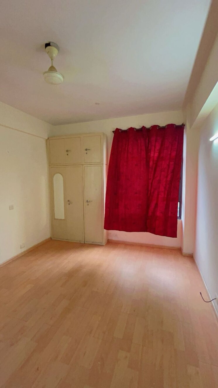 Room, migsun-vilaasa 3 Bedroom 1075 Sq.Ft. Apartment In Eta Ii Greater Noida Greater Noida 9028060