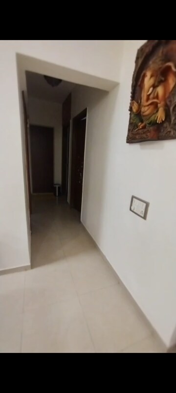 Room in 3 BHK Apartment at RNA Heights, Andheri East – for Rent