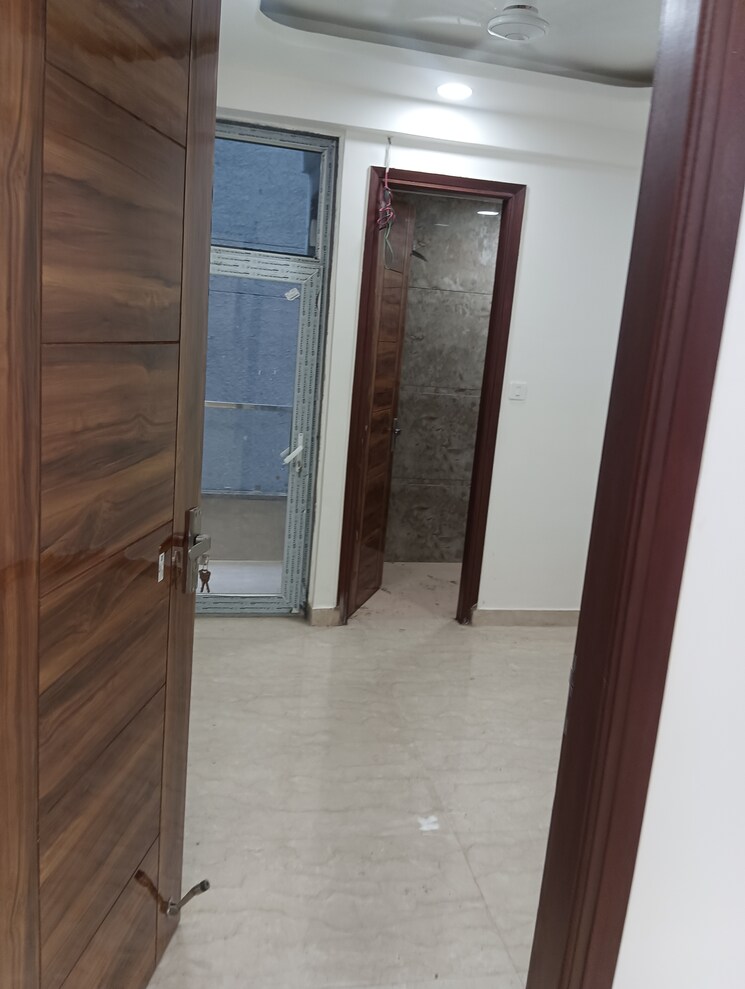 Room, maidan garhi 1 Bedroom 60 Sq.Yd. Builder Floor In Maidan Garhi Delhi 9028075