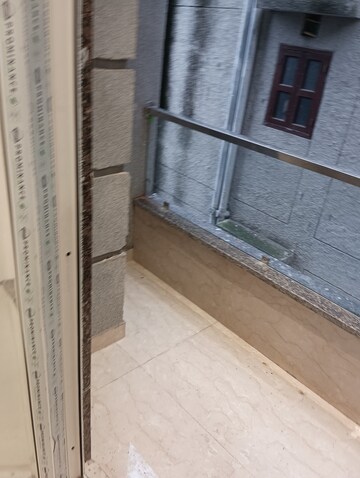 Balcony in 1 BHK Builder Floor at Maidan Garhi – for Sale