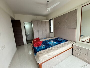 2 BHK Apartment For Rent in Indiabulls One Indiabulls, Pokhran Road No Two
