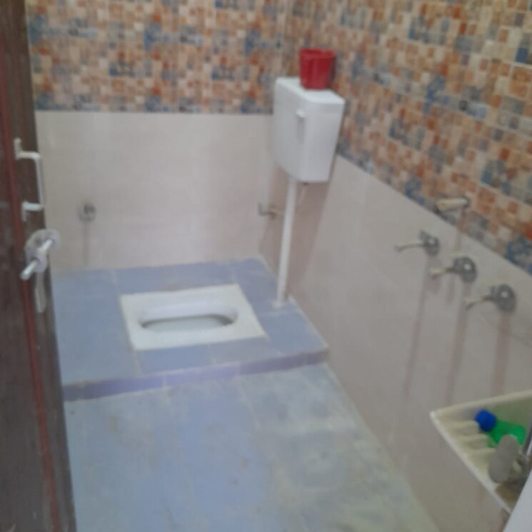 Bathroom, arjunganj 3 Bedroom 1500 Sq.Ft. Apartment In Arjunganj Lucknow 9028086