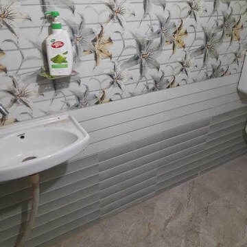 Bathroom in 3 BHK Apartment at Arjunganj – for Rent