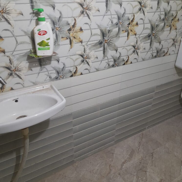 Bathroom, arjunganj 3 Bedroom 1500 Sq.Ft. Apartment In Arjunganj Lucknow 9028086