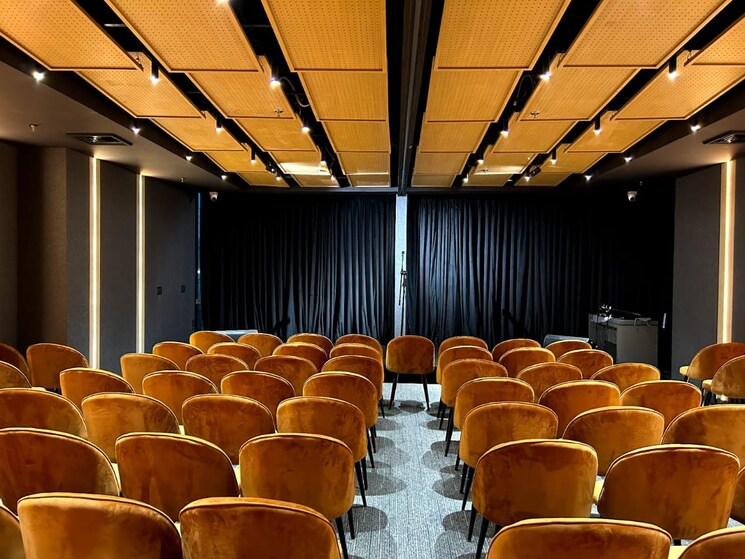 undefined, majestic-knowledge-boulevard Commercial Co Working Space 1400 Sq.Ft. In Sector 62 Noida 9028096