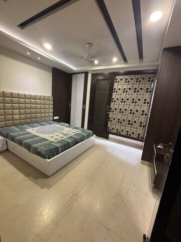 Bedroom in 3 BHK Builder Floor at Pitampura – for Rent
