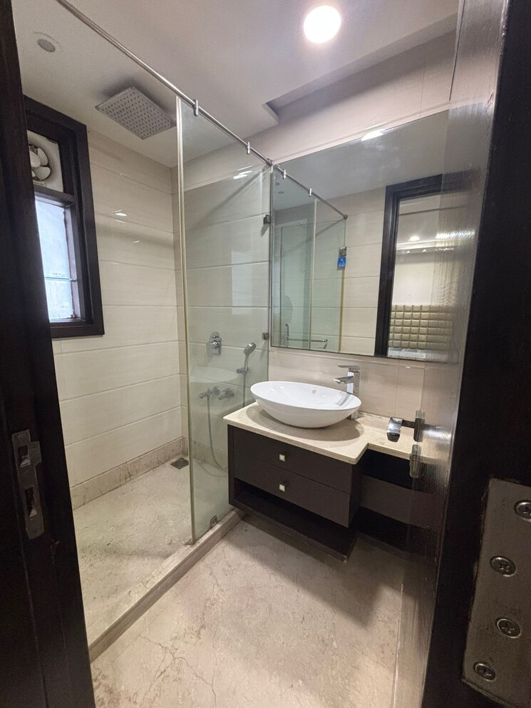 Kitchen, pitampura 3 Bedroom 1500 Sq.Ft. Builder Floor In Pitampura Delhi 9028109