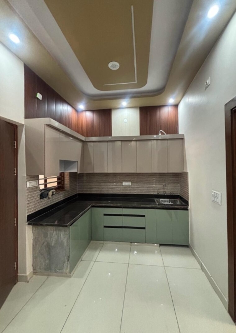 Kitchen, raksha puram 4 Bedroom 105 Sq.Yd. Independent House In Raksha Puram Meerut 9028113