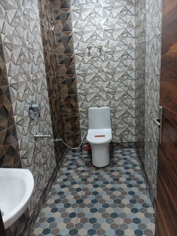 Bathroom in 1 BHK Builder Floor at Pitampura – for Rent