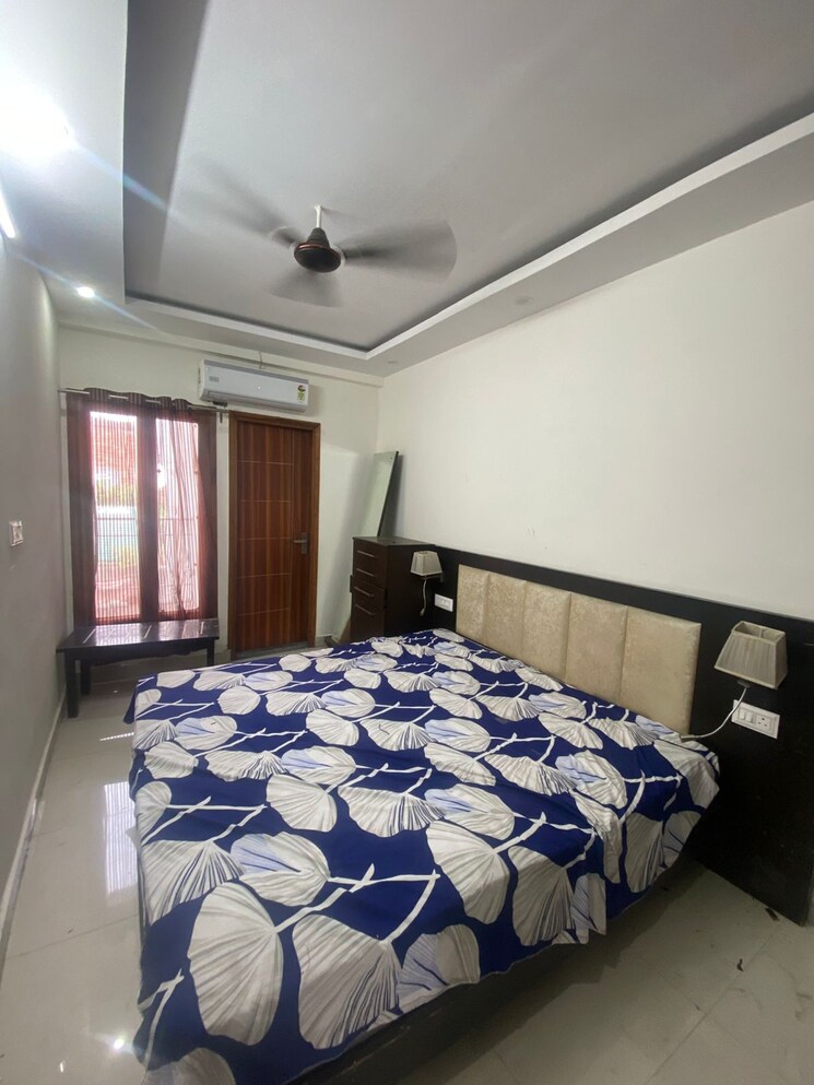 Master Bedroom, pir machalla 3 Bedroom 150 Sq.Yd. Apartment In Pir Machalla Zirakpur 9028116