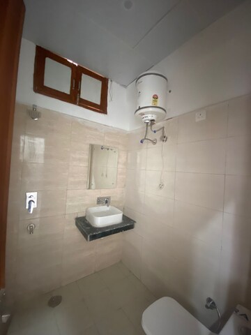 Bathroom in 3 BHK Apartment at Pir Machalla – for Rent