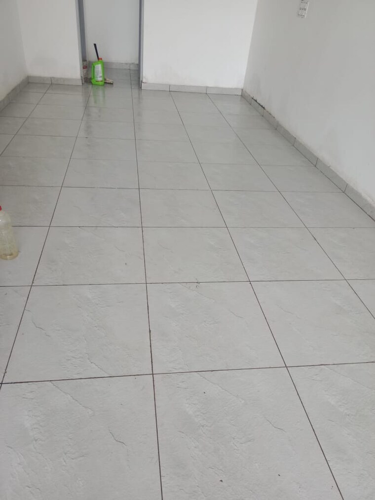 Balcony, paradigm-business-hermitage-park Commercial Office Space 530 Sq.Ft. In Dhakoli Zirakpur 9028128