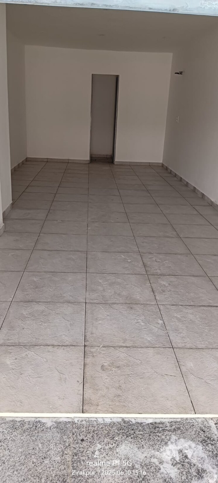 Room, paradigm-business-hermitage-park Commercial Office Space 530 Sq.Ft. In Dhakoli Zirakpur 9028128