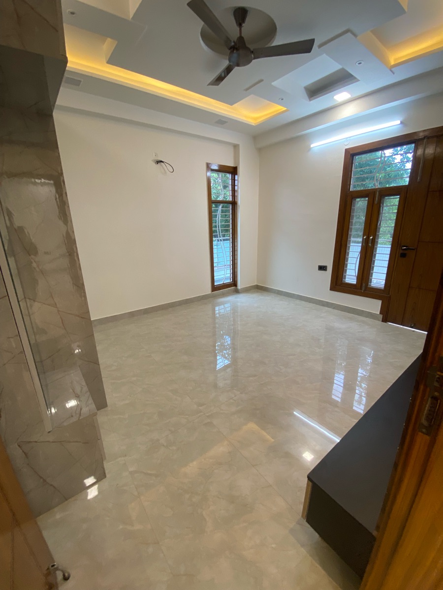 4 BHK Builder Floor For Rent in Vasundhara Sector 10