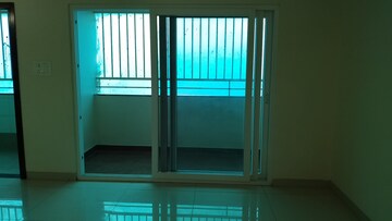 Room in 2 BHK Apartment at Tellapur – for Sale