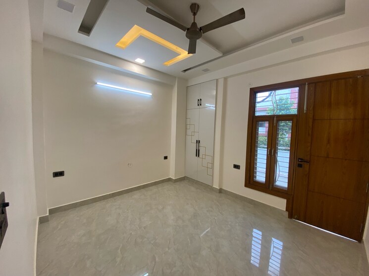 Room, vasundhara sector 10 4 Bedroom 1280 Sq.Ft. Builder Floor In Vasundhara Sector 10 Ghaziabad 9028148