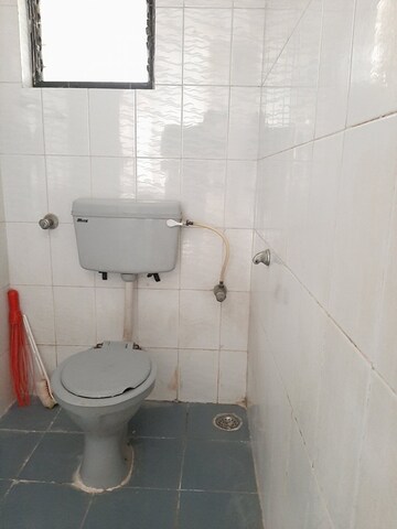 Bathroom in 3 BHK Apartment at Belle Vista Apartments, Cbd Belapur Sector 15 – for Sale