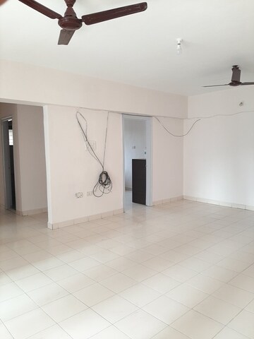 Bathroom in 3 BHK Apartment at Belle Vista Apartments, Cbd Belapur Sector 15 – for Sale