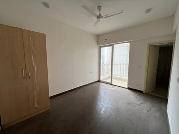 3 BHK Apartment For Rent in Mahagun Mantra I, Sector 10 Greater Noida