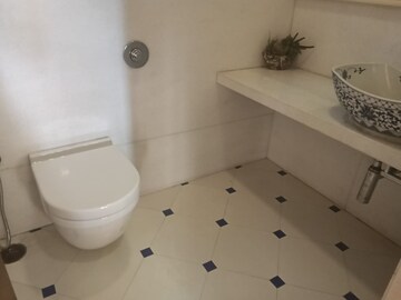 Bathroom in 2 BHK Apartment at Lokhandwala Harmony, Worli – for Sale