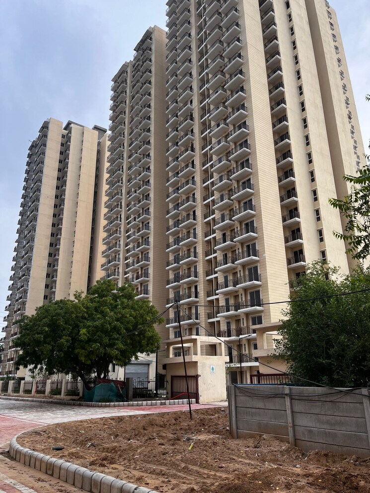 Exterior View, mrg-the-meridian 2.5 Bedroom 1000 Sq.Ft. Apartment In Sector 89 Gurgaon 9028208