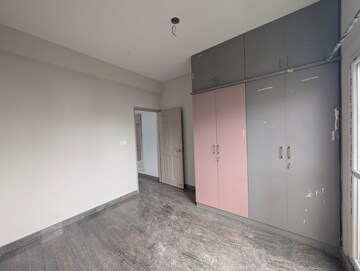 Room in 1 BHK Builder Floor at Hsr Layout – for Rent