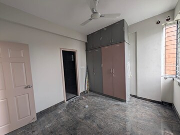 Room in 1 BHK Builder Floor at Hsr Layout – for Rent