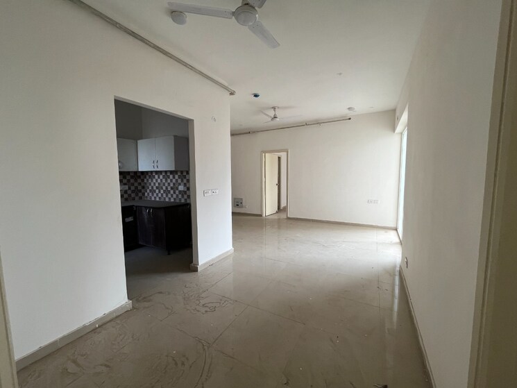 Living Room, mahagun-mantra-i 3 Bedroom 1400 Sq.Ft. Apartment In Sector 10 Greater Noida Greater Noida 9028258