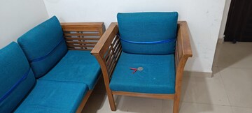 Furnished Amenities in 3 BHK Apartment at Mahagun Mantra I, Sector 10 Greater Noida – for Rent