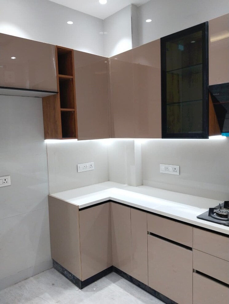 Kitchen, boutique-residential-apartments-e-335 3 Bedroom 125 Sq.Yd. Builder Floor In East Of Kailash Delhi 9028265