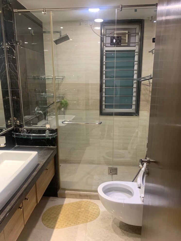 Bathroom, aarone-boutique-residential-apartments-c-605 4 Bedroom 500 Sq.Yd. Builder Floor In New Friends Colony Delhi 9028271