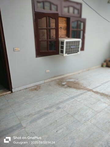  3 BHK Builder Floor at Sector 14 – for Rent
