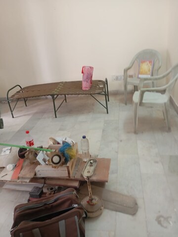 Bedroom in 3 BHK Builder Floor at Chittaranjan Park – for Rent