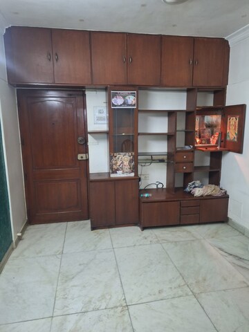 Room in 1 BHK Apartment at Manish Darshan Andheri, Andheri East – for Rent