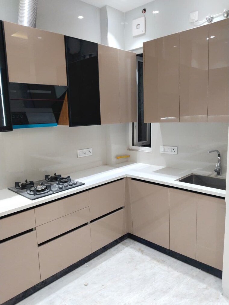 Kitchen, east of kailash 3 Bedroom 1300 Sq.Ft. Builder Floor In East Of Kailash Delhi 9028283