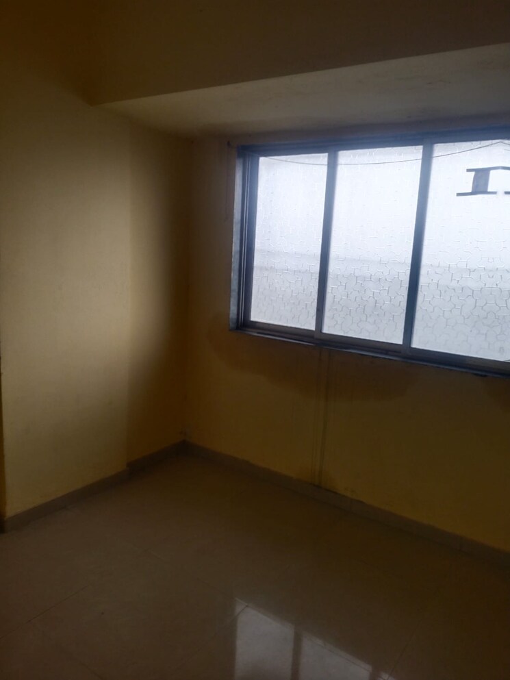 Room, swastik-park 1 Bedroom 310 Sq.Ft. Apartment In Chembur Mumbai 9028285