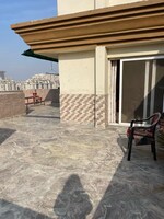 3.5 BHK + Servant Room 287 Sq.Yd. Builder Floor in Wave City